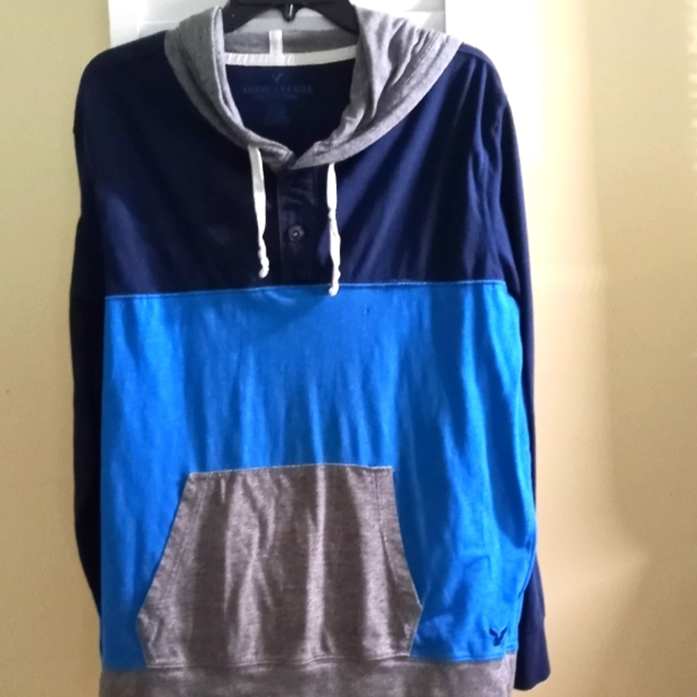 Men's Xl. American Eagle Outfitters 3 Tone Blue Hoodie